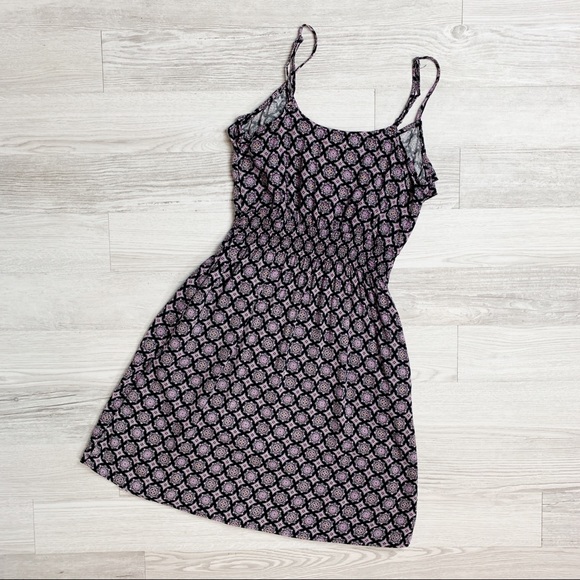 Elle Smocked Ruffle Flounce Dress With Pockets - Picture 5 of 8